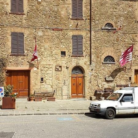 Casa Caprioli Lägenhet Montalcino Exteriör bild