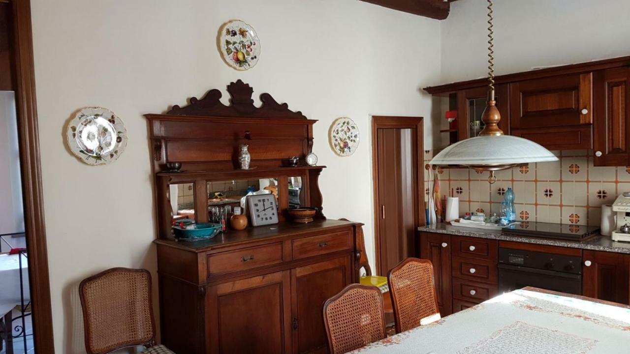 Casa Caprioli Lägenhet Montalcino Exteriör bild
