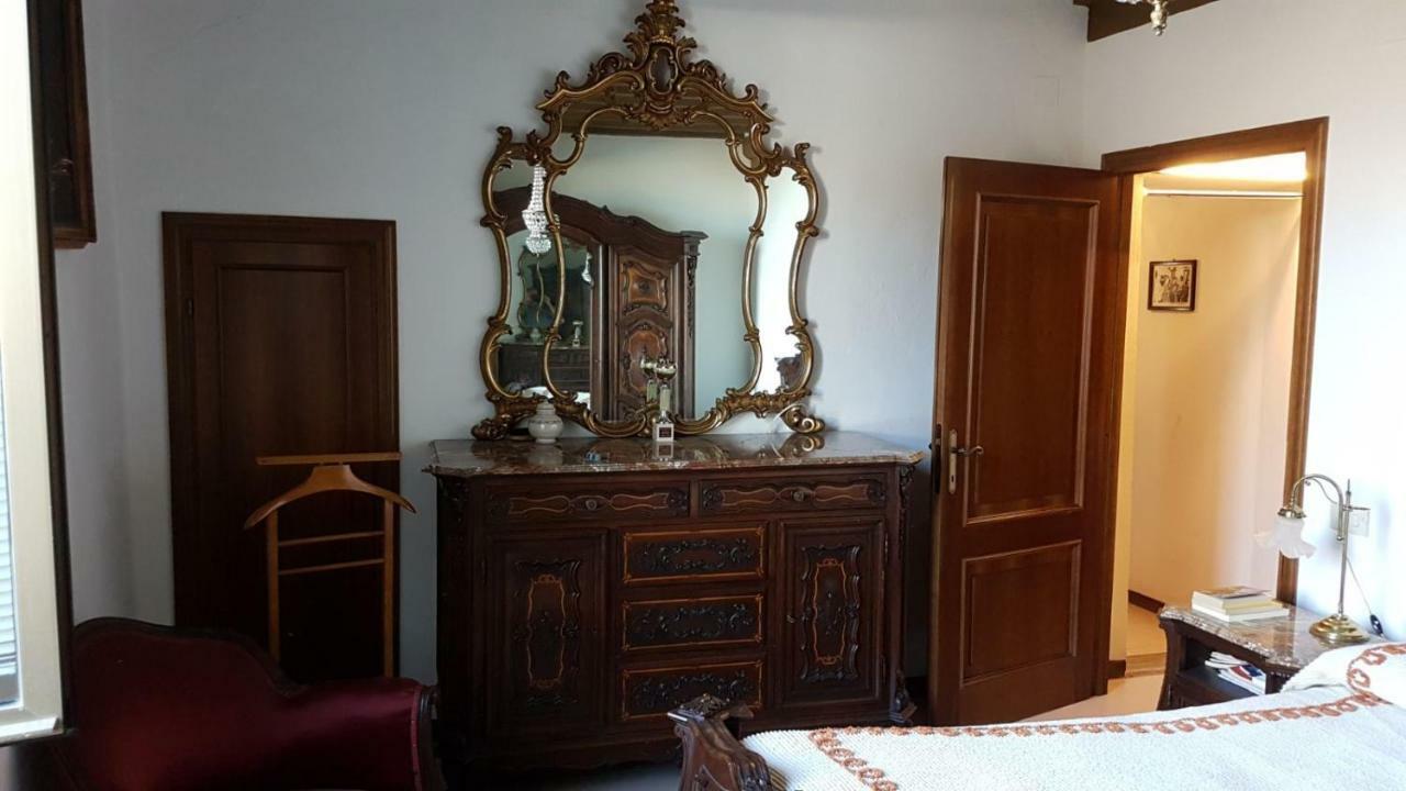 Casa Caprioli Lägenhet Montalcino Exteriör bild